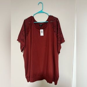 Torrid top with eyelet sleeves